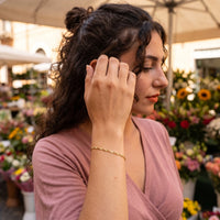 Thumbnail for Bracelet doré femme — photo portée, geste du quotidien, or | SKU: lafinesse