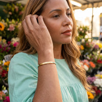 Thumbnail for Bracelet fil — photo portée, geste du quotidien, or | SKU: lamenthe-g