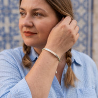 Thumbnail for Bracelet cordon — photo portée, geste du quotidien, argent | SKU: lanature-wg