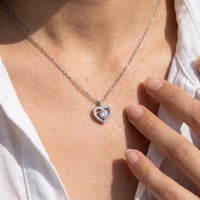 Thumbnail for Collier coeur argent — gros plan sur les détails, argent | SKU: 505744