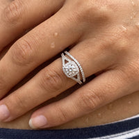 Thumbnail for Bague fiançailles et alliance — gros plan sur les détails, argent | SKU: 497080-4.5-silver