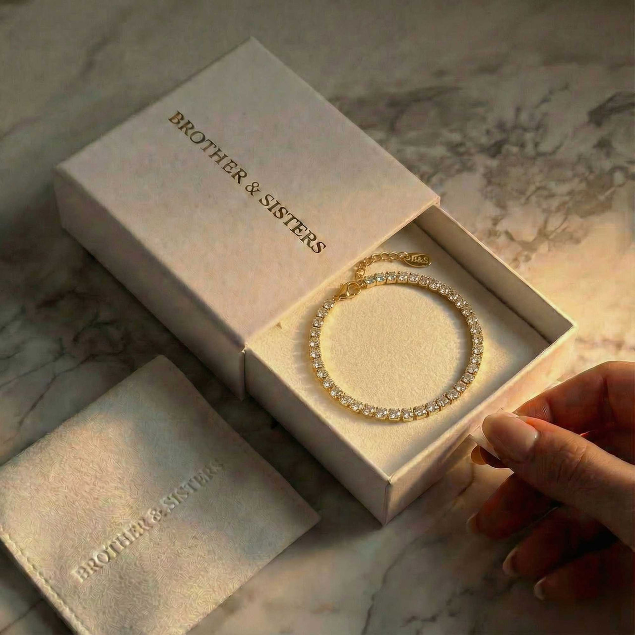 Collier Saona Triple Rangs