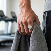 Thumbnail for L'Ovale