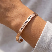 Thumbnail for Bracelet jonc — gros plan sur les détails, or rose | SKU: 2020s-rg