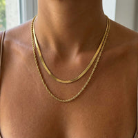 Thumbnail for La Double Élégance