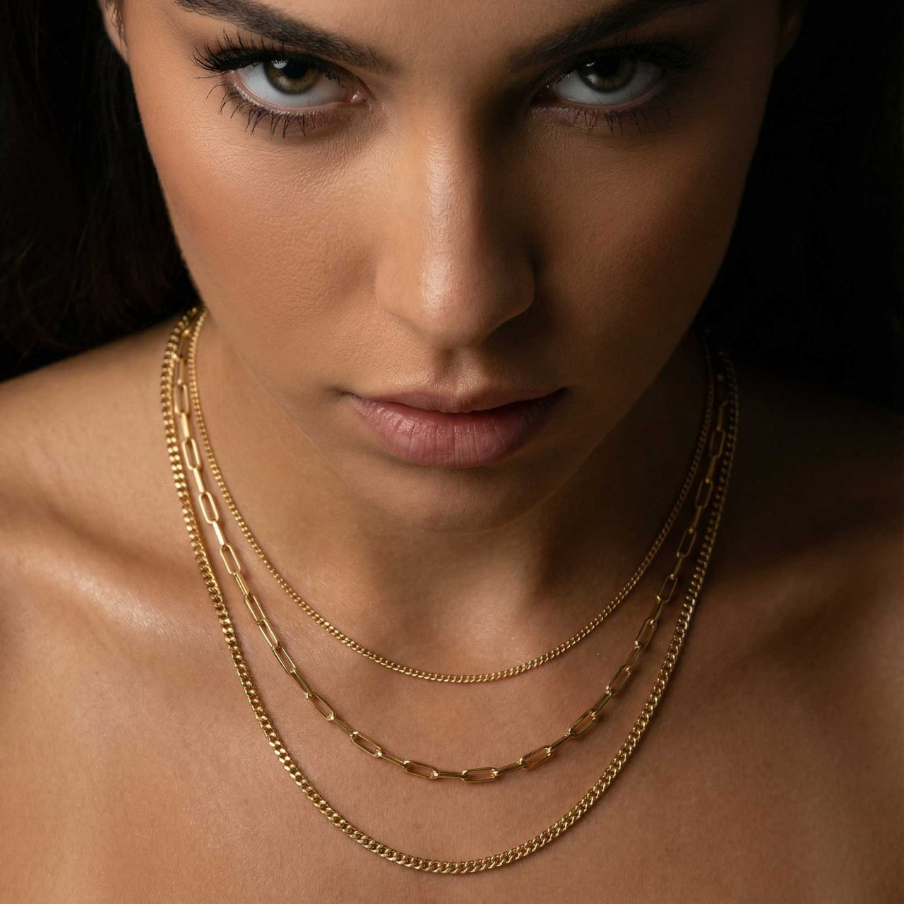 Collier Saona Triple Rangs