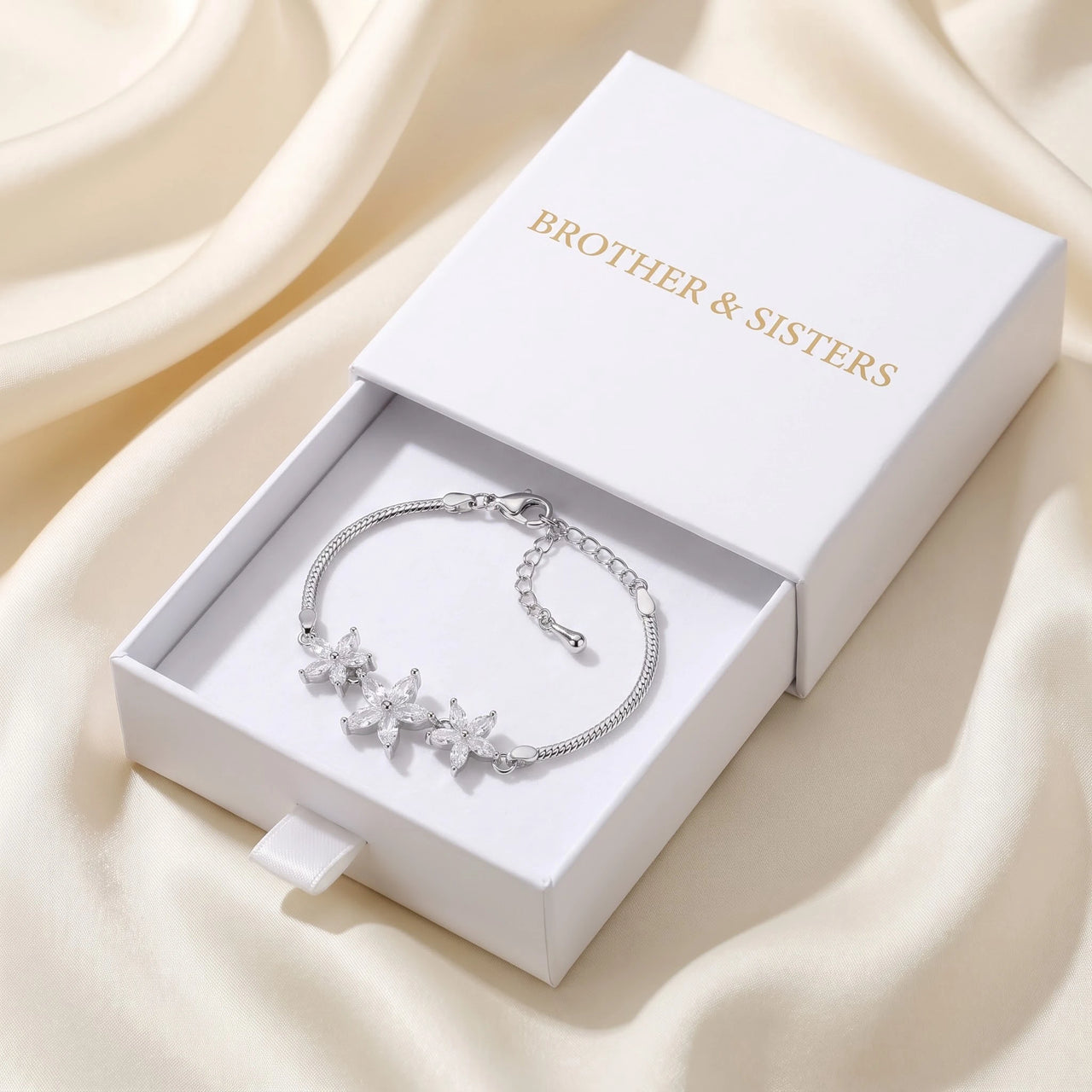 Bracelet fleurs — dans l'écrin cadeau, argent | SKU: 422177-white-gold-XS-S