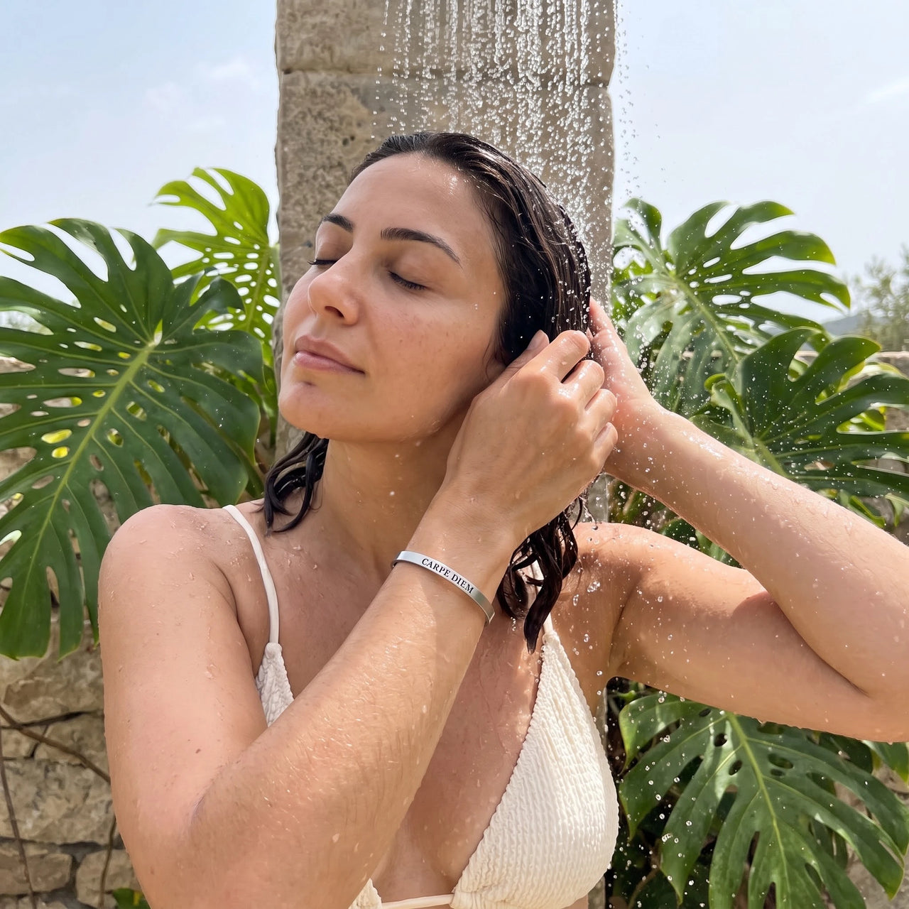 Bracelet carpe diem — photo portée sous la douche, waterproof, argent | SKU: cp-rg