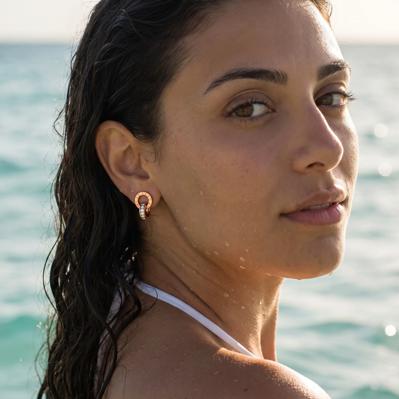 Boucles d'oreilles or rose — photo portée dans l'eau, waterproof, or rose | SKU: 11137578-rose-gold