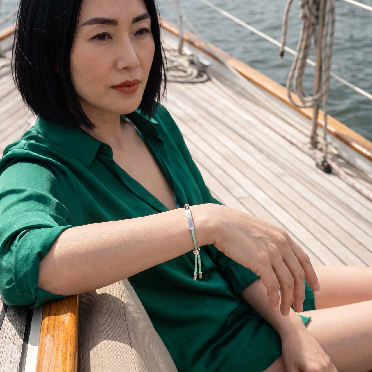 Bracelet amitié — photo portée un jour de détente, argent | SKU: lamenthe-wg