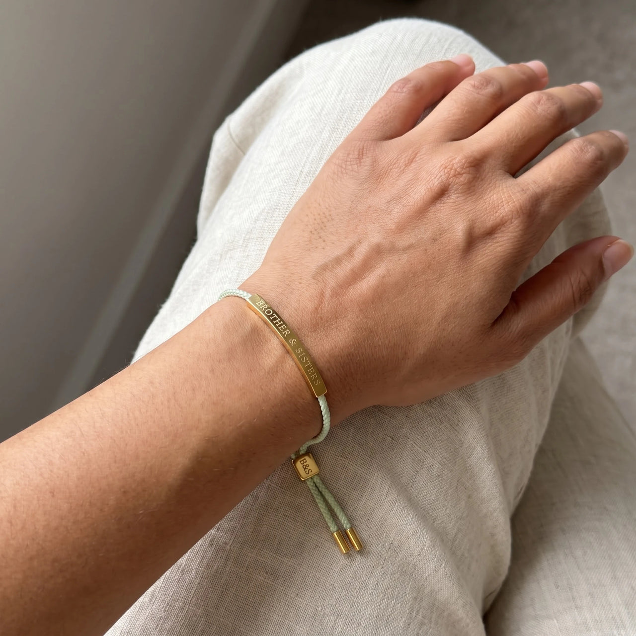 Bracelet vert — photo portée, taille réelle, or | SKU: lanature-g