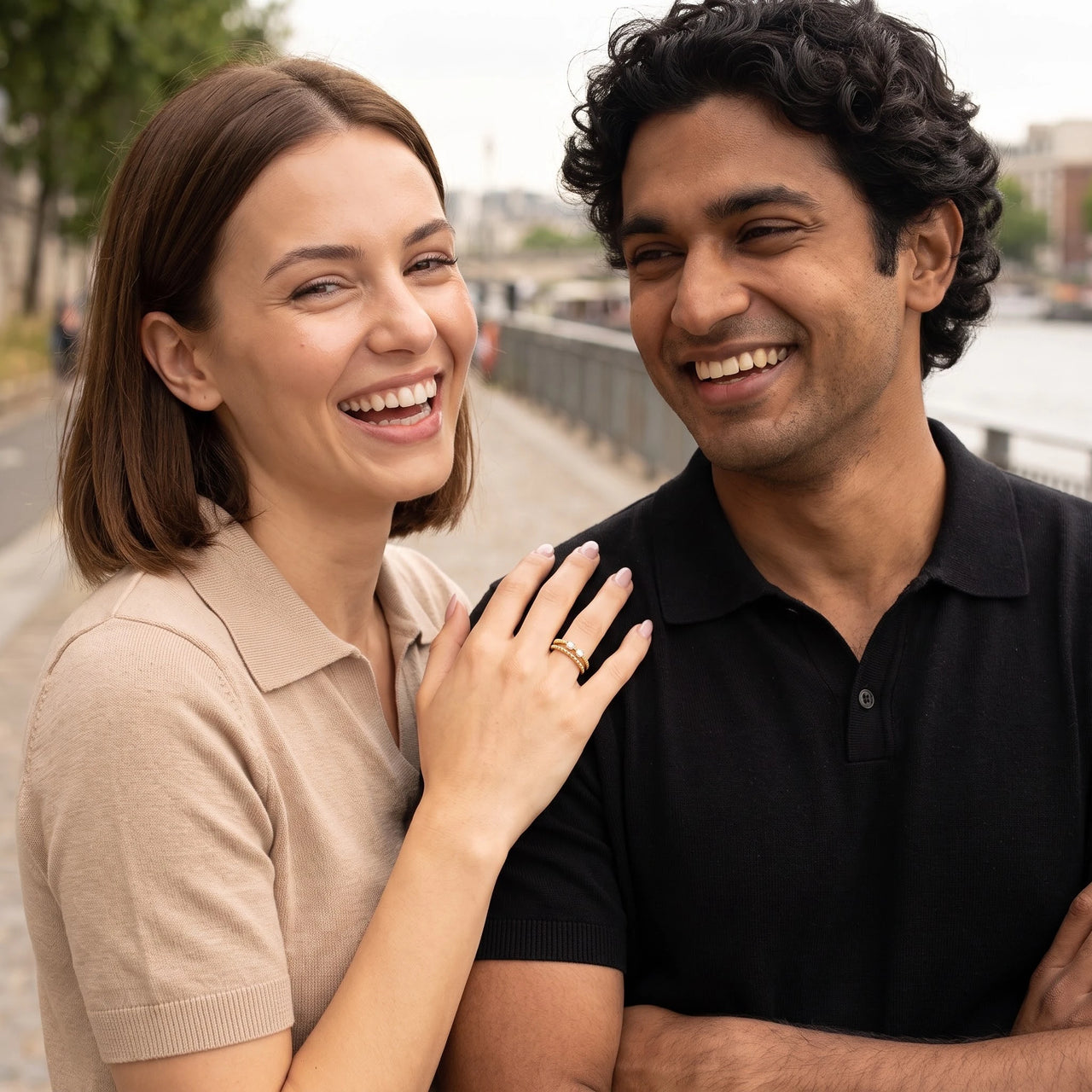 Bague papillon — photo en couple, or | SKU: lepapillon