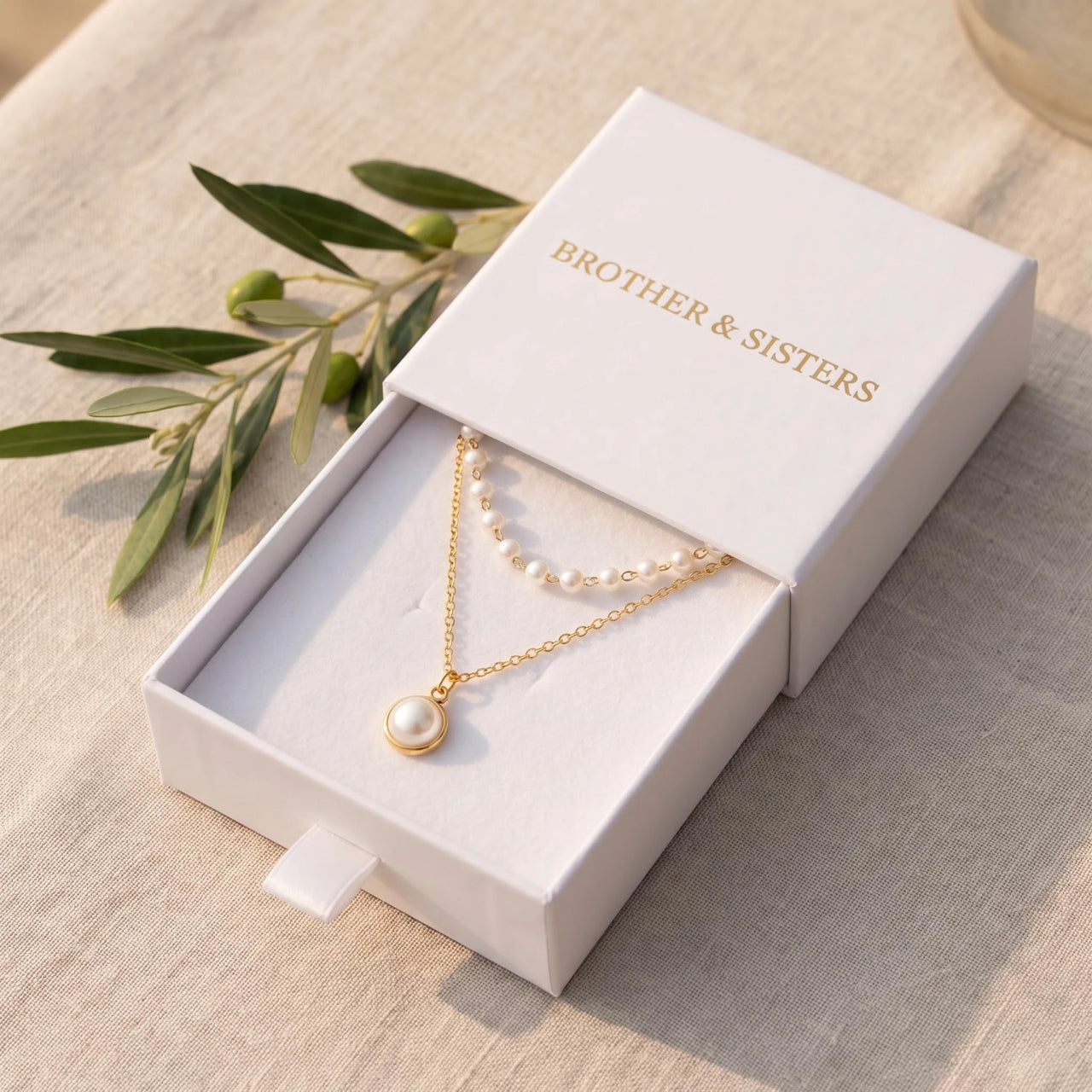 Collier perles — dans l'écrin cadeau, or | SKU: lepure
