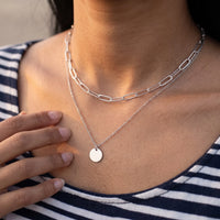 Thumbnail for Collier multi rang — gros plan sur les détails, argent | SKU: le-tendance-wg