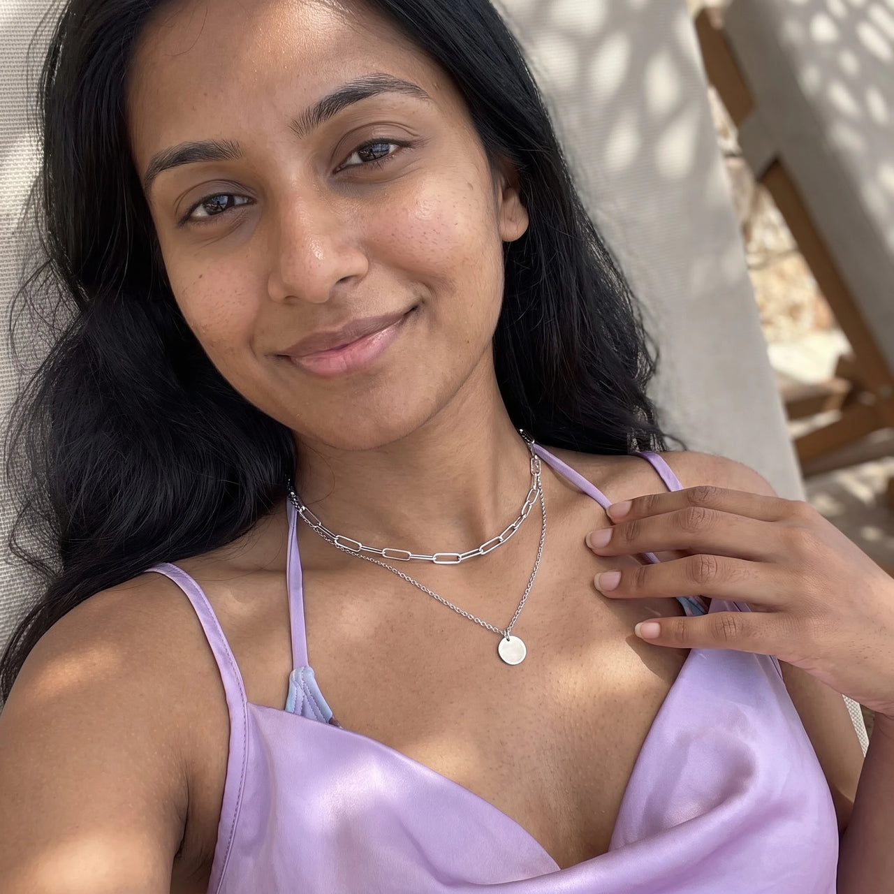 Collier argent femme — photo portée un jour de détente, argent | SKU: le-tendance-wg