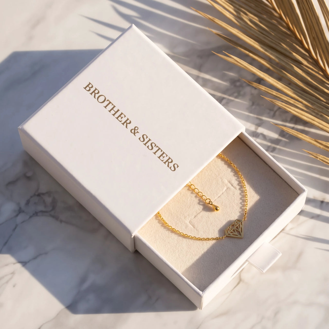 Bracelet géométrique — dans l'écrin cadeau, or | SKU: 11662607-gold