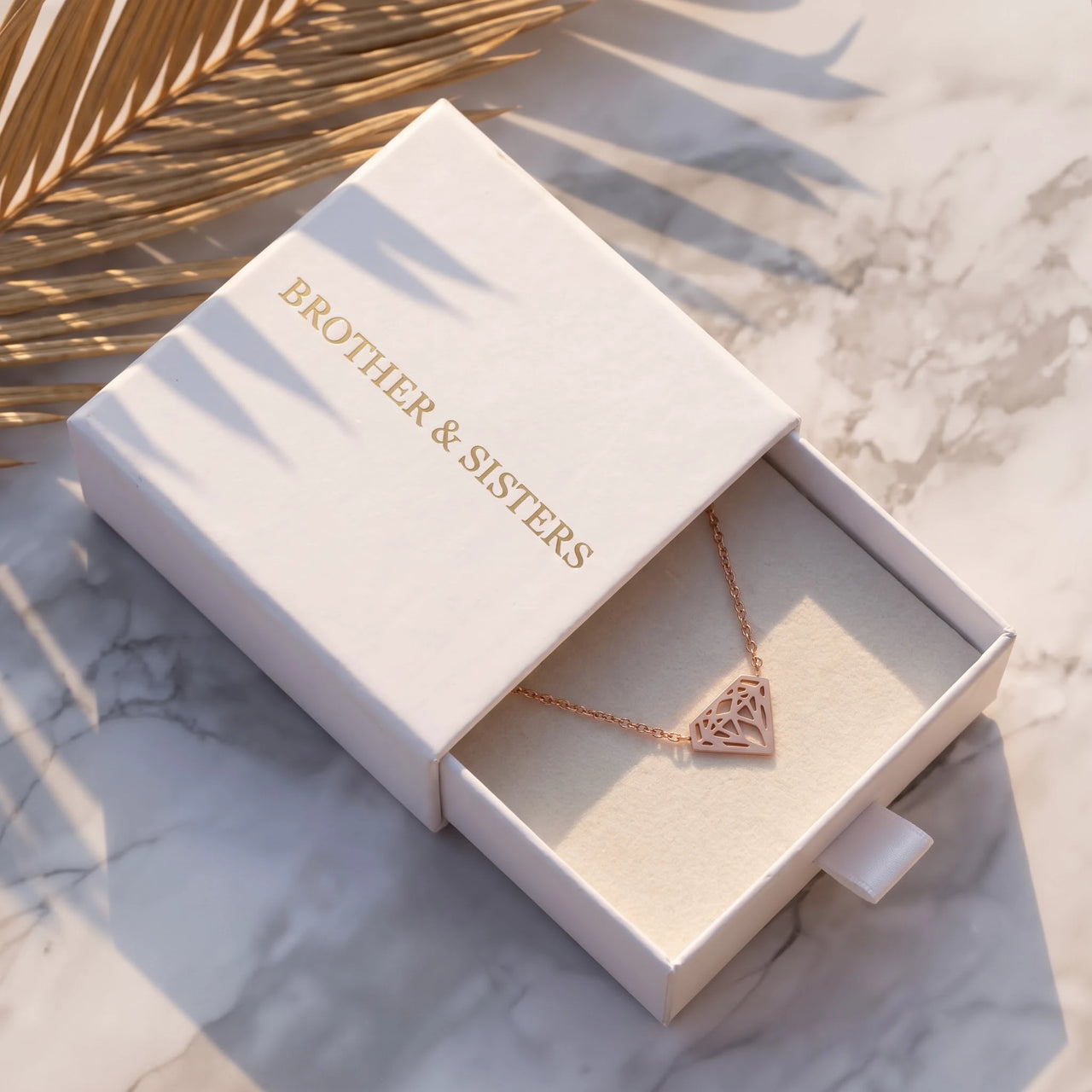 Collier géométrique — dans l'écrin cadeau, or rose | SKU: 12791388-rose-gold