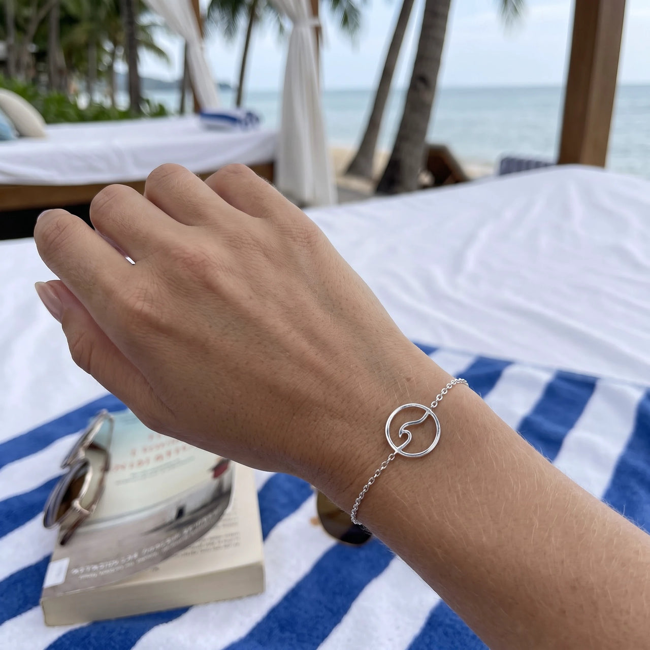 Bijoux mer — photo portée, taille réelle, argent | SKU: 17429078-white-gold