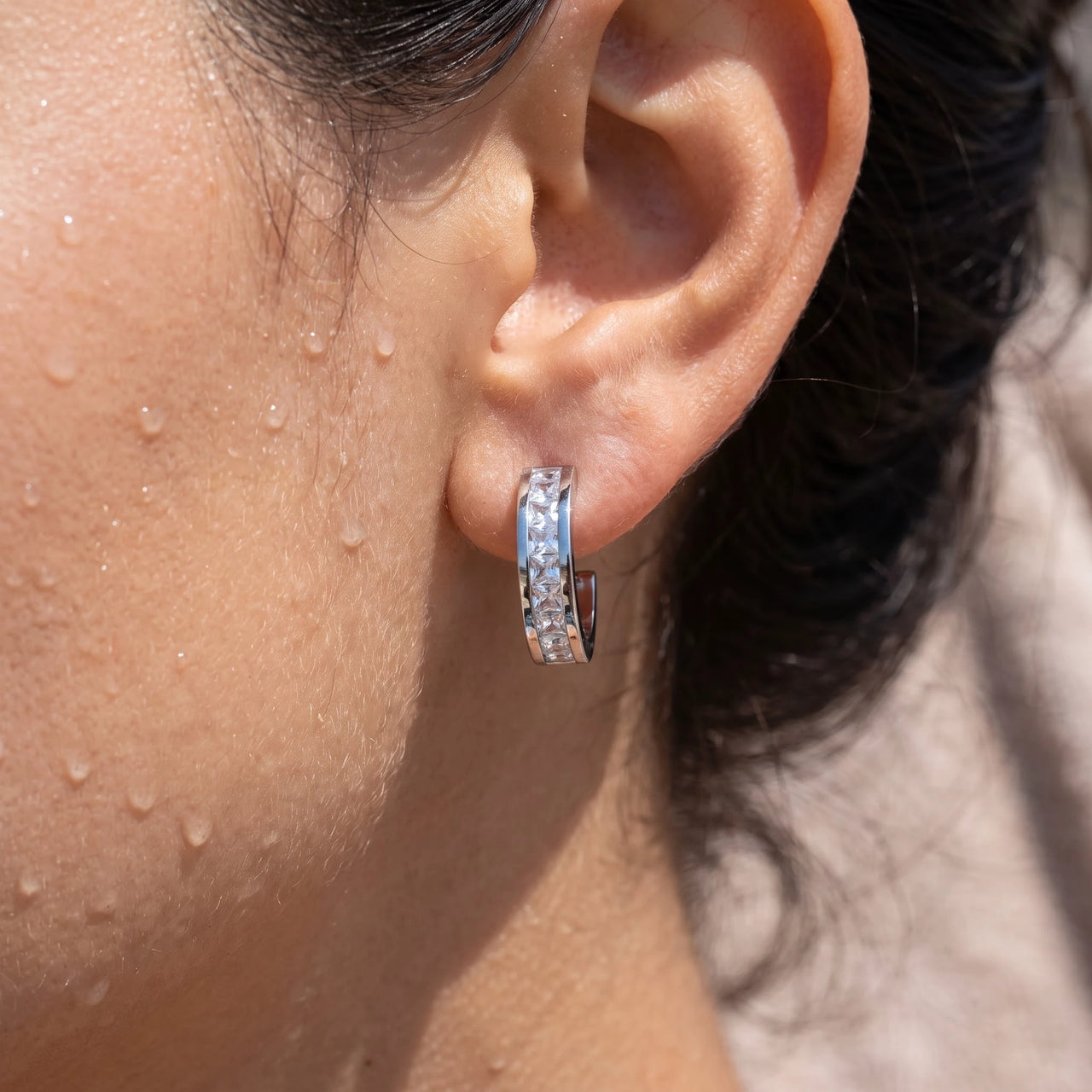 Créoles argent — gros plan sur les détails, argent | SKU: 22023999-rhodium