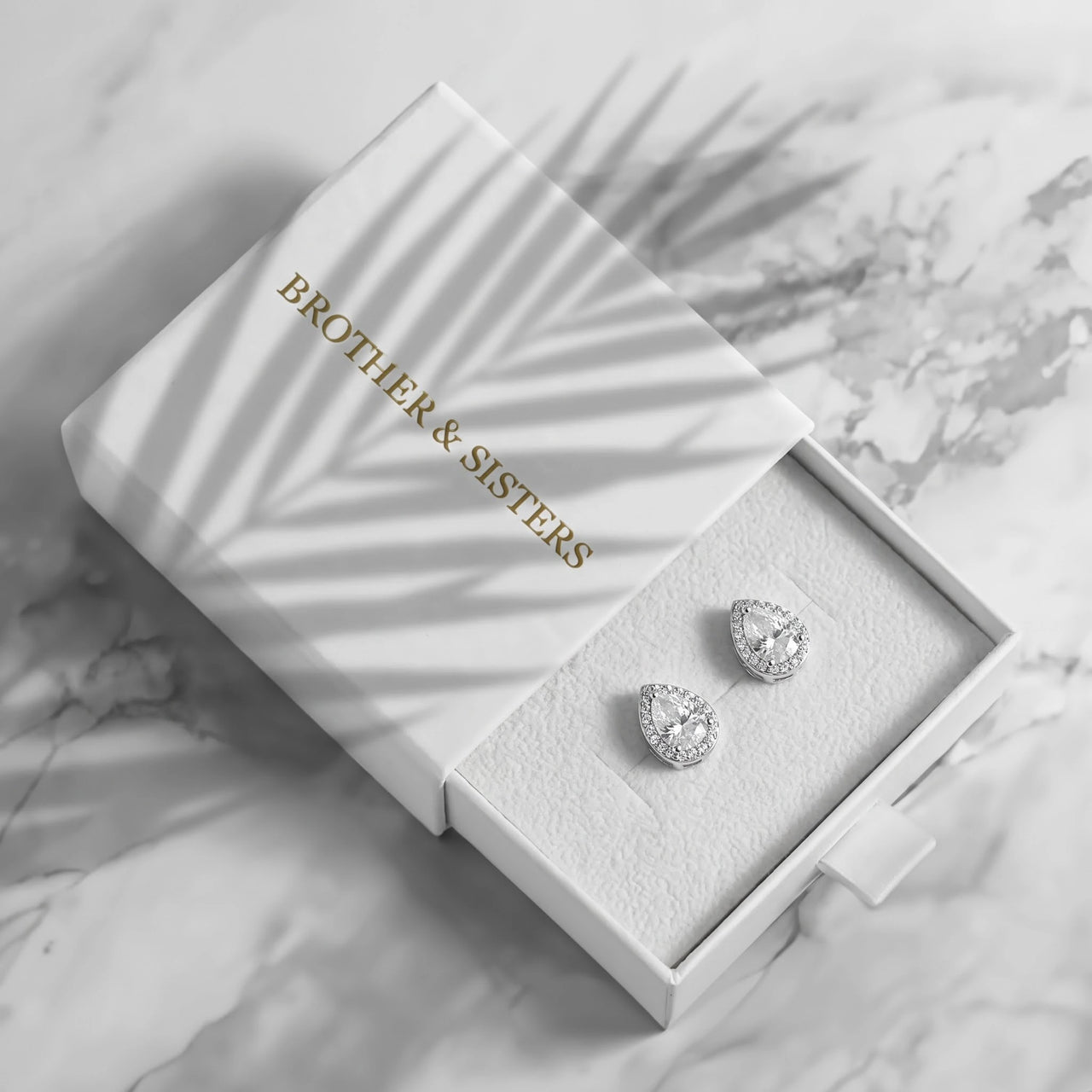 Boucles d'oreilles goutte — dans l'écrin cadeau, argent | SKU: 505174