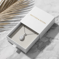 Thumbnail for Collier goutte d'eau — dans l'écrin cadeau, argent | SKU: 505415-white