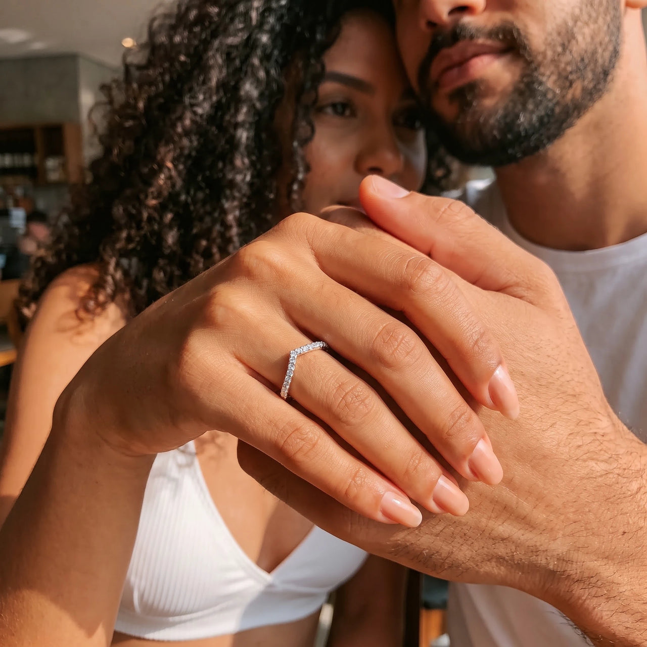 Bague v — photo en couple, argent | SKU: 10645547-4.5-silver