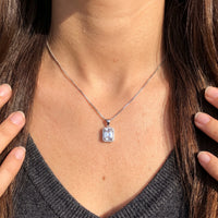 Thumbnail for Collier rectangle — gros plan sur les détails, argent | SKU: 22559056