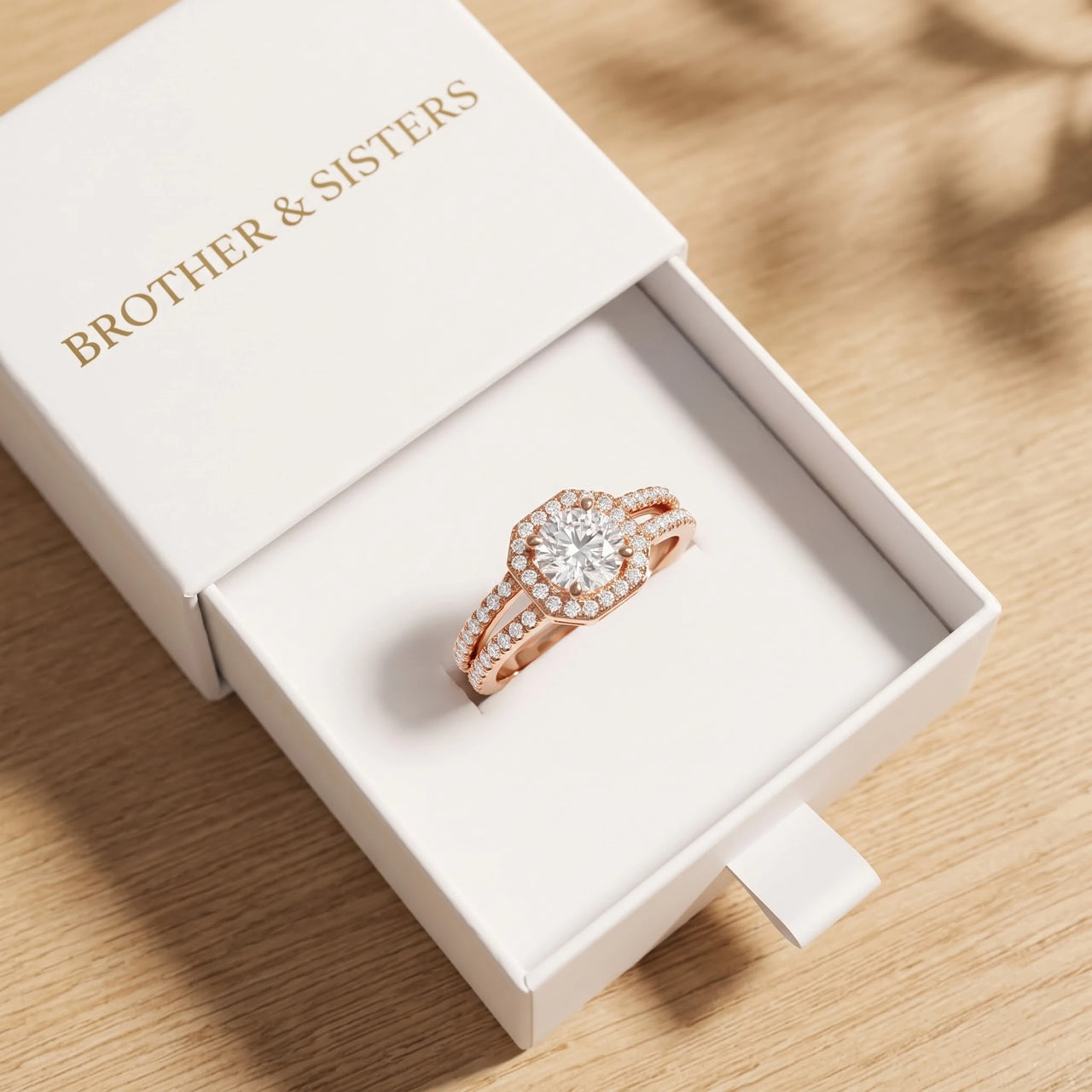 Bague halo — dans l'écrin cadeau, or rose | SKU: 346060-4.5-rose-gold