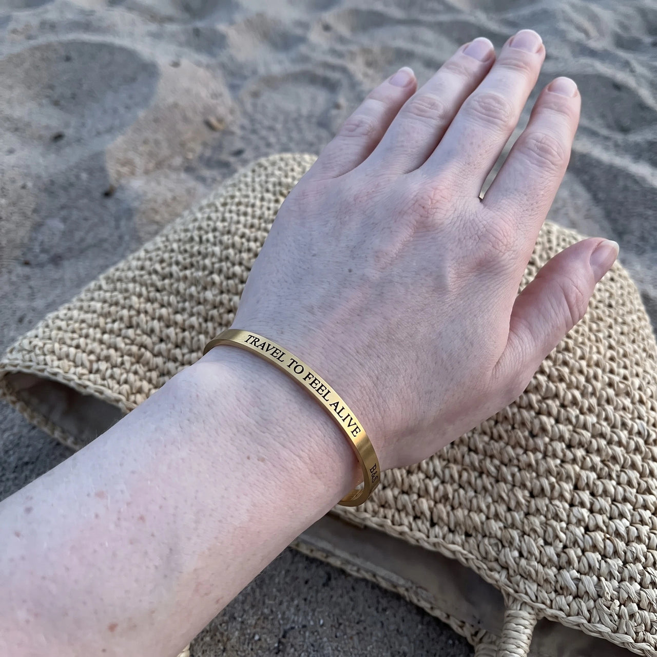 Cadeau voyageuse — photo portée, taille réelle, or | SKU: ttfa-g