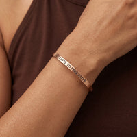 Thumbnail for Bracelet jonc — gros plan sur les détails, or rose | SKU: ttfa-rg