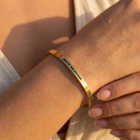 Thumbnail for Bracelet meilleure amie — gros plan sur les détails, or | SKU: 8174603-gold-color